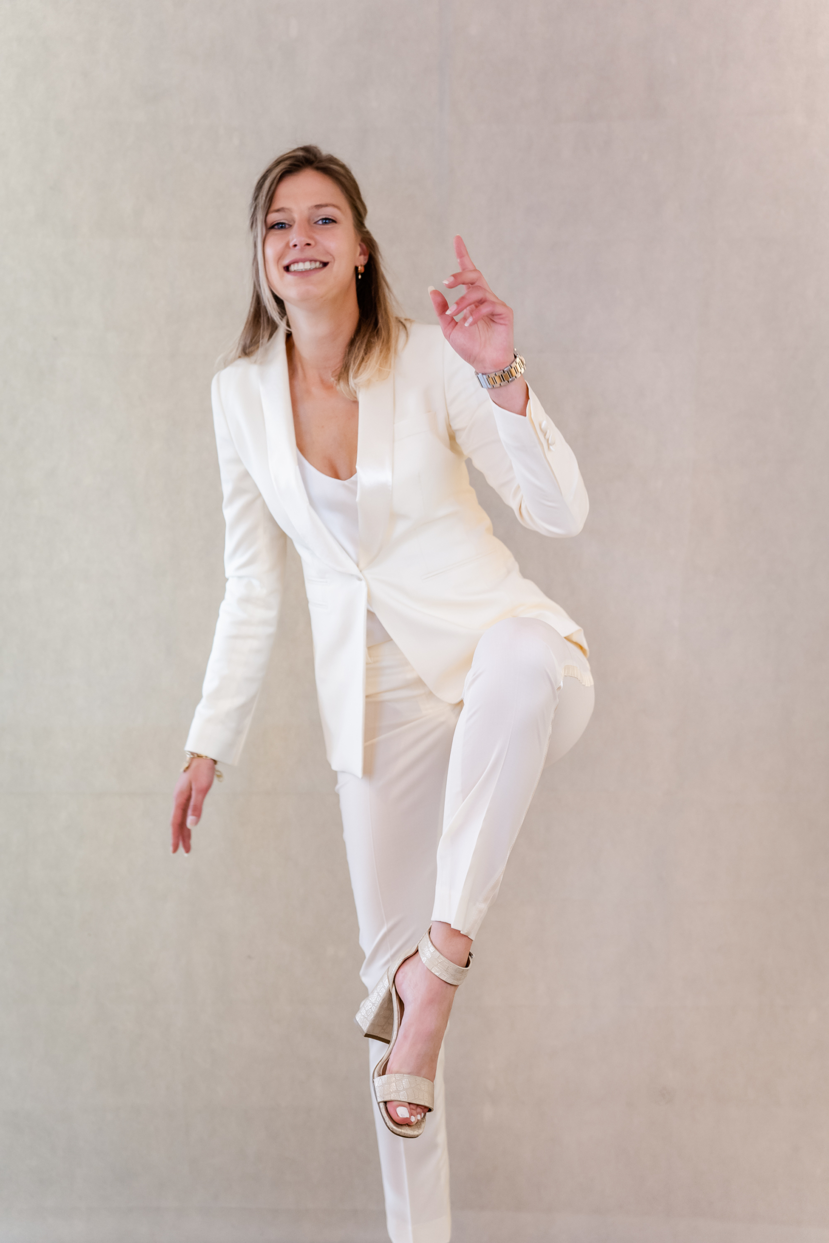 Dialoog Leerling Misverstand Dames smokingpak off white – NAN – Stijlvolle zakelijke kleding voor vrouwen  met ambitie